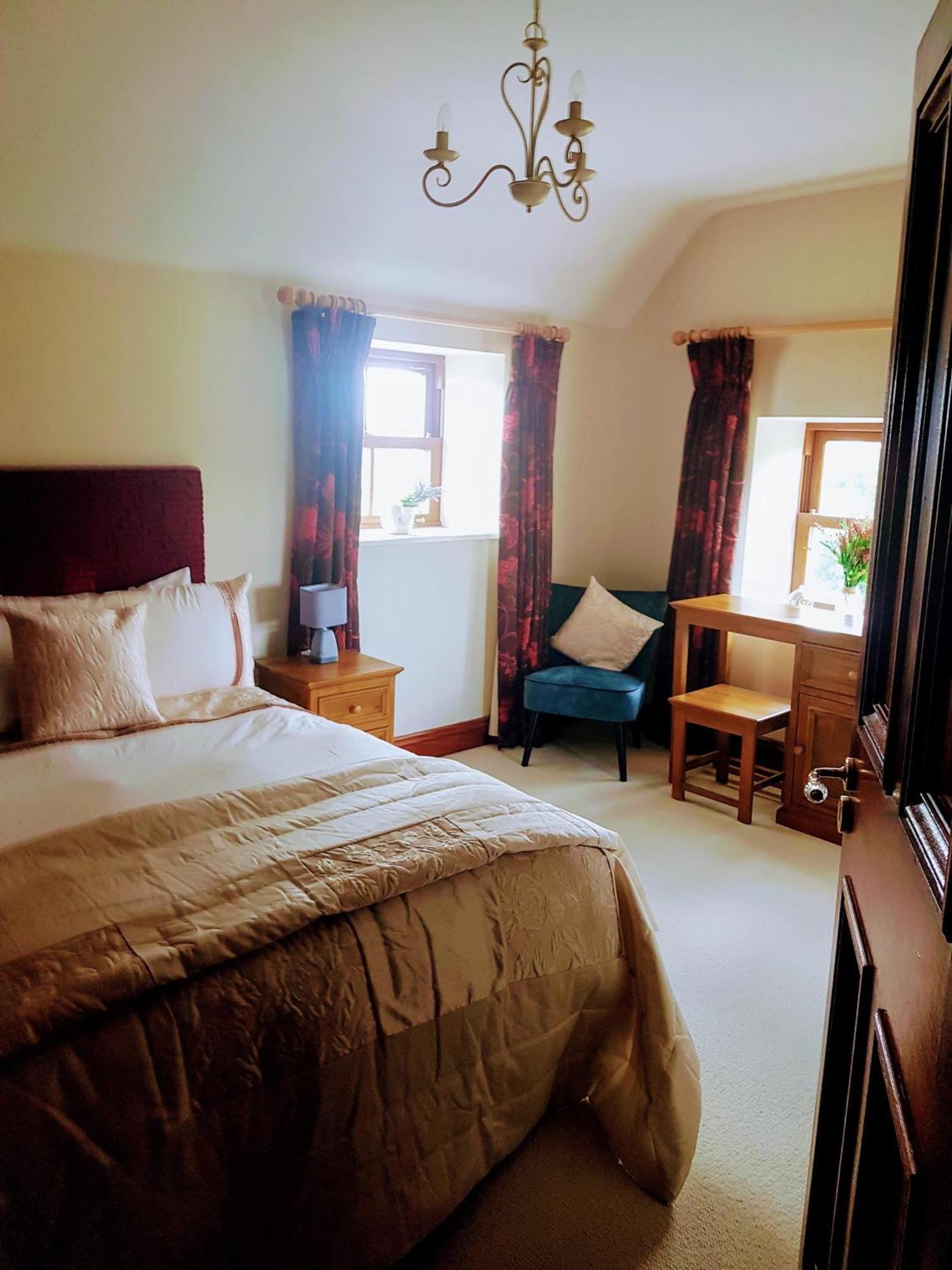 Glenvela Guest House Castlerea Экстерьер фото